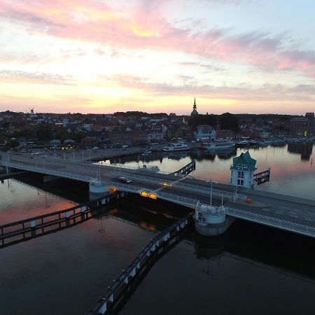 Rabenkirchen-FaulückSchleiblick App 5アパートメント エクステリア 写真